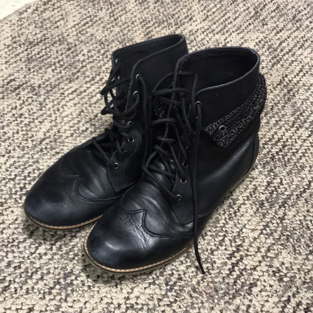 The Sak Combat Boots